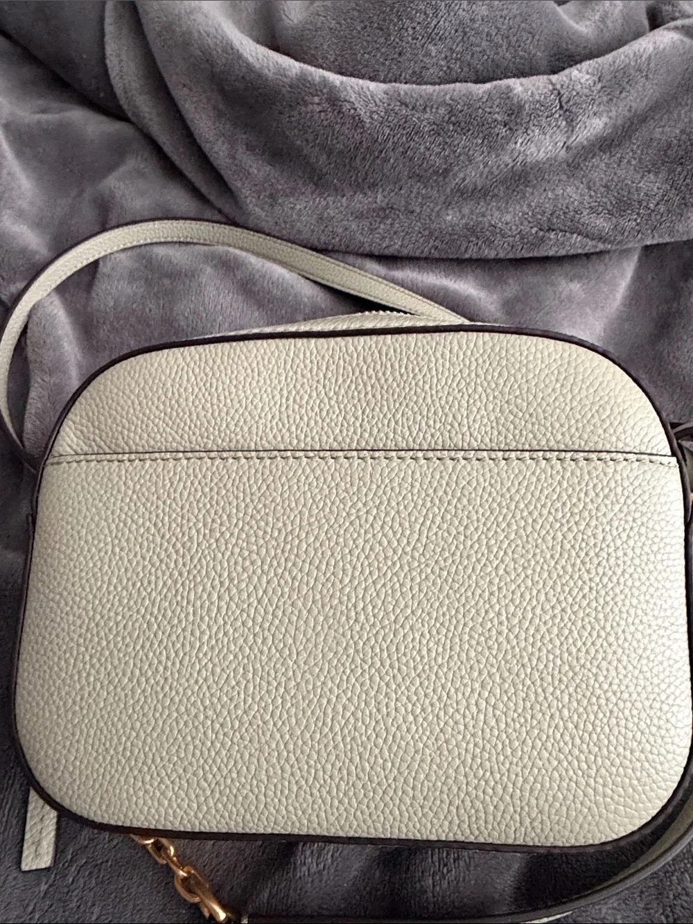 Tory Burch Light Green Leather Crossbody with Gold Hardware - Picture 3 of 5